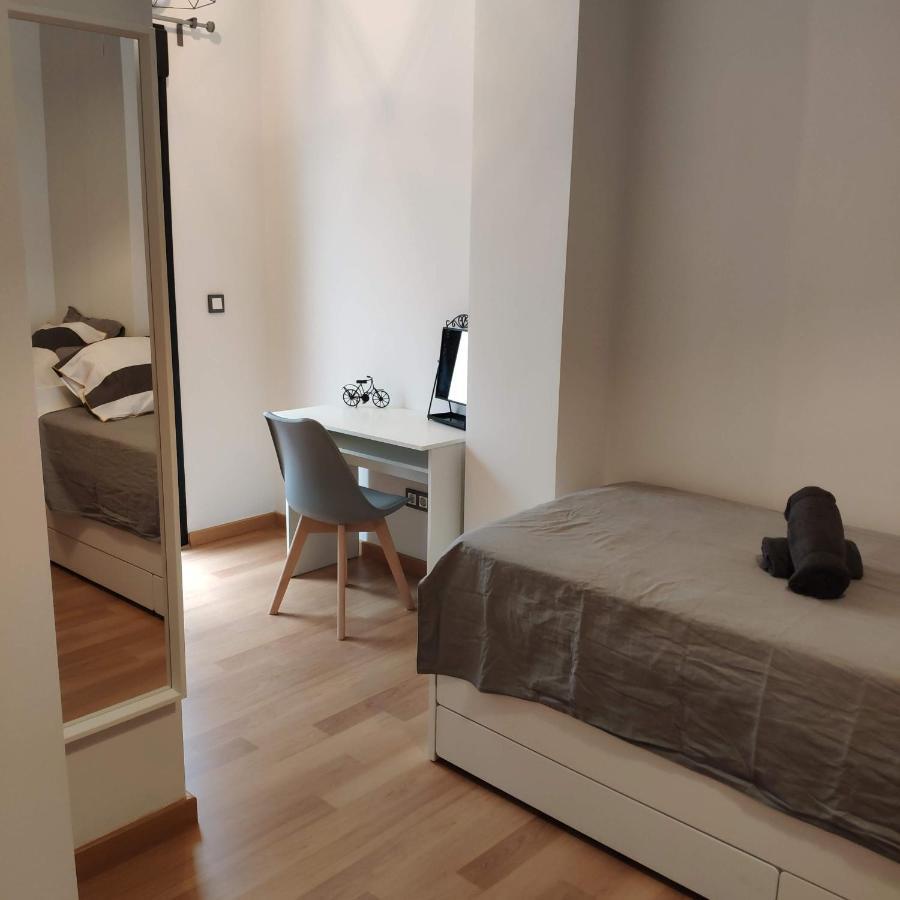 Unique apartment in Málaga city center with pool Exterior foto